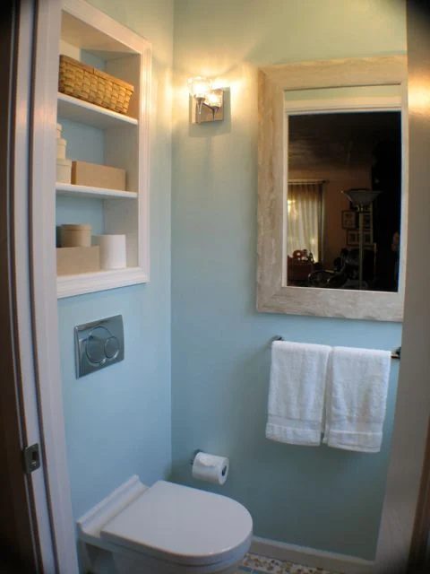 tiny-powder-room5