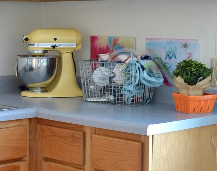 Great options to personalize your rental kitchen. from Bekob