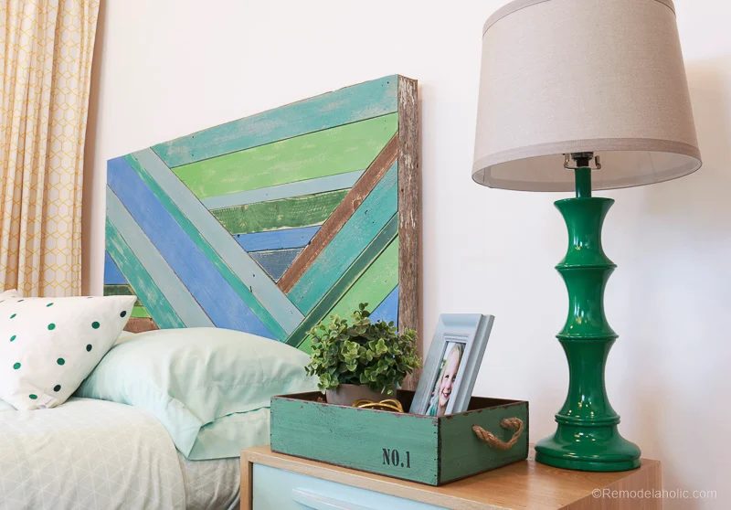 Wood Pieced Headboard Painted With Annie Sloan Chalk Paint @Bekob 9861