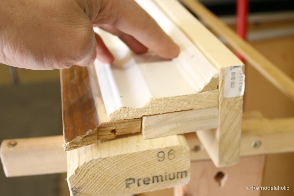 how to build a large chunky frame for a chalkboard-5e