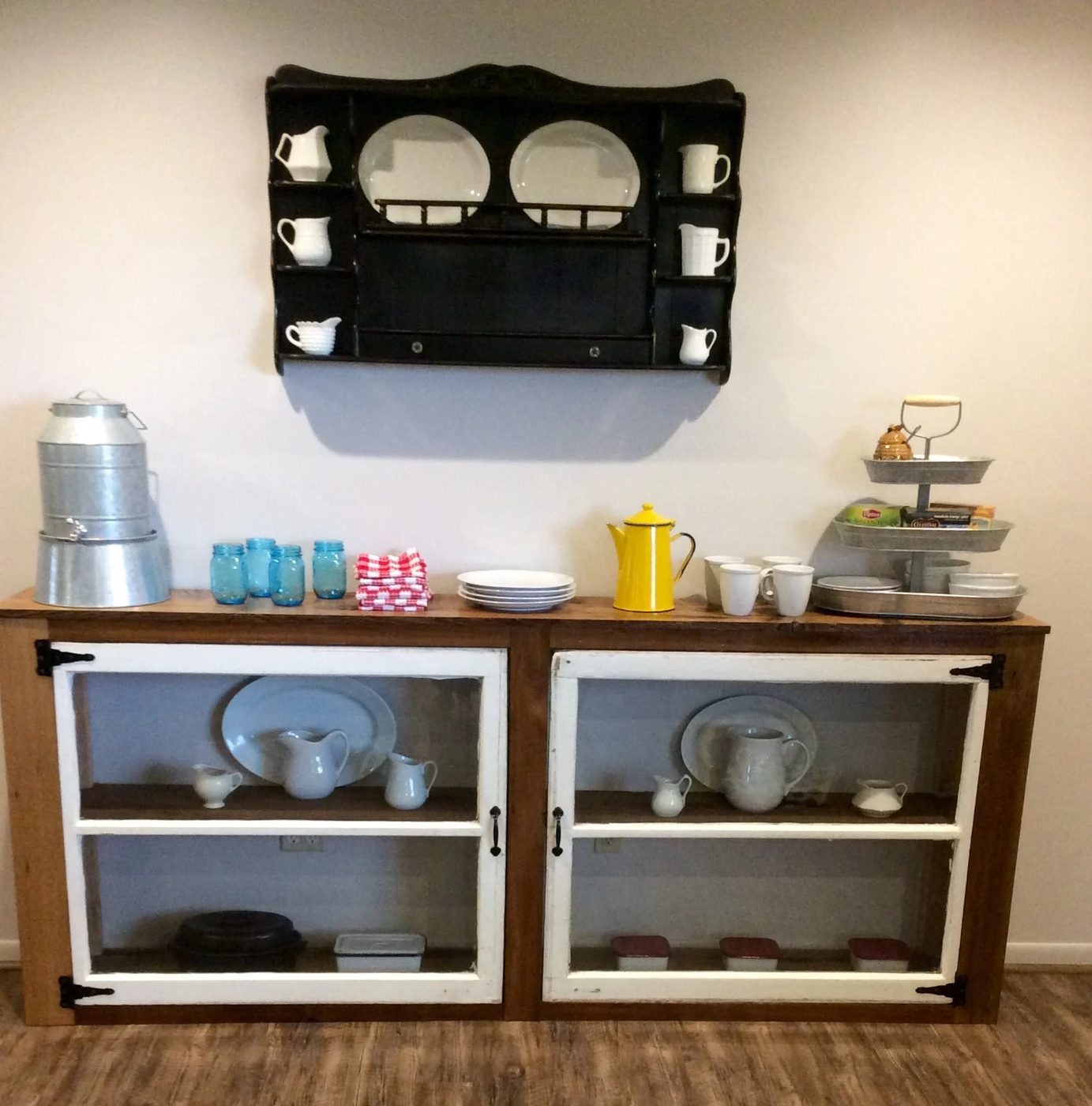 1 Reclaimed wood and upcycled old windows create a striking buffet, The Weekend Country Girl featured on @Bekob