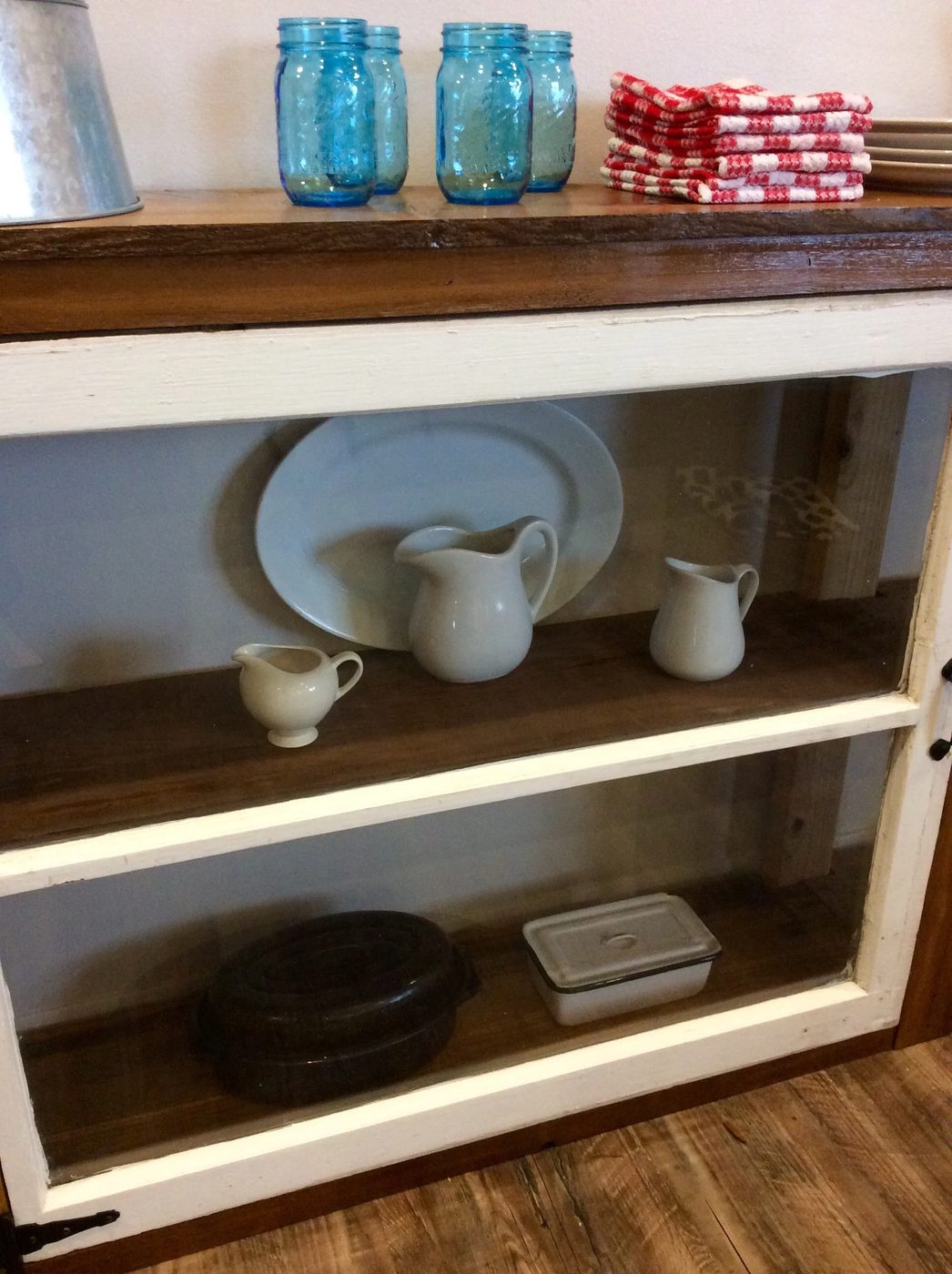 13 Use old windows to create a display case, buffet bar, console table, The Weekend Country Girl featured on @Bekob