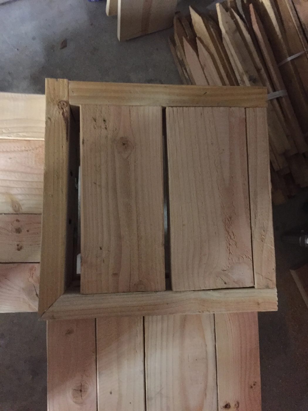 Attach table box with wood glue and 2 1/2" pocket hole screws