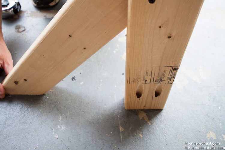 straightforward Handmade bike rack walkthrough to organize your garage NOW! Bekob.com via heatherednest.com