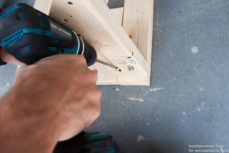 straightforward Handmade bike rack walkthrough to organize your garage NOW! Bekob.com via heatherednest.com