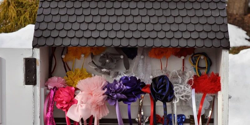 Build a Dollhouse Hair Accessory Storage Box