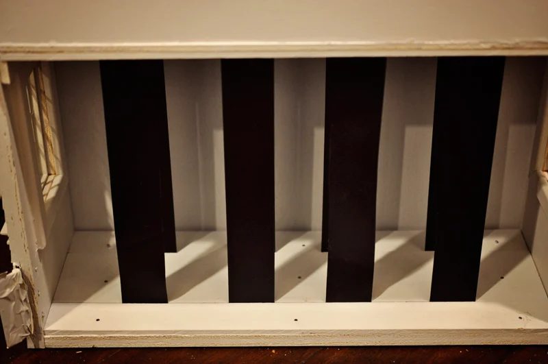 How to build a Handmade dollhouse hair accessory storage box, to hold headbands, hair bows, bobby pins, and more. Full walkthrough on Bekob.com