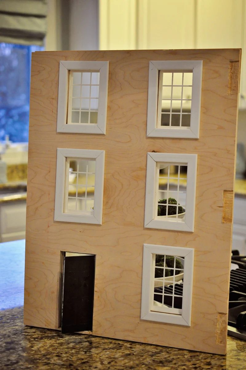 How to build a Handmade dollhouse hair accessory storage box, to hold headbands, hair bows, bobby pins, and more. Full walkthrough on Bekob.com