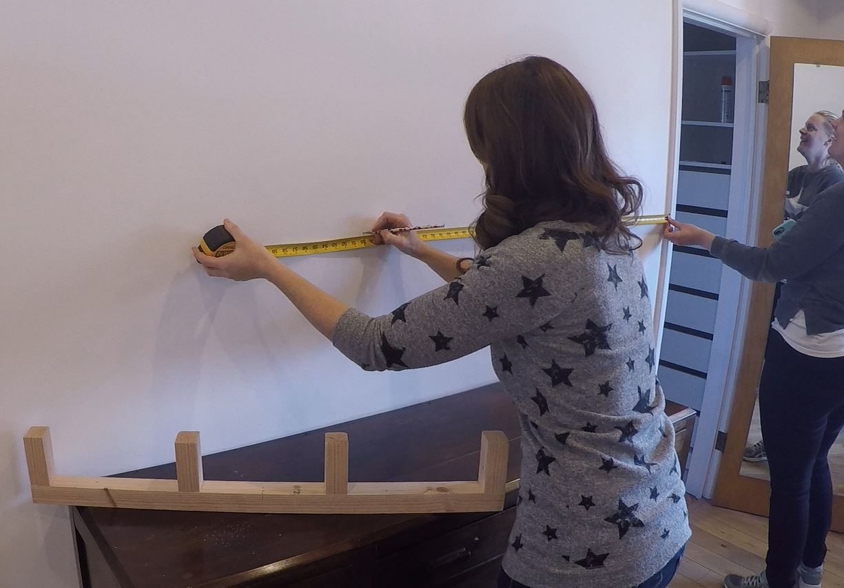 Bekob Floating Shelf Measure