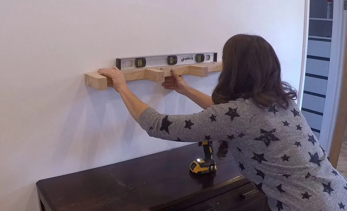 Check For Level of floating shelf bracket