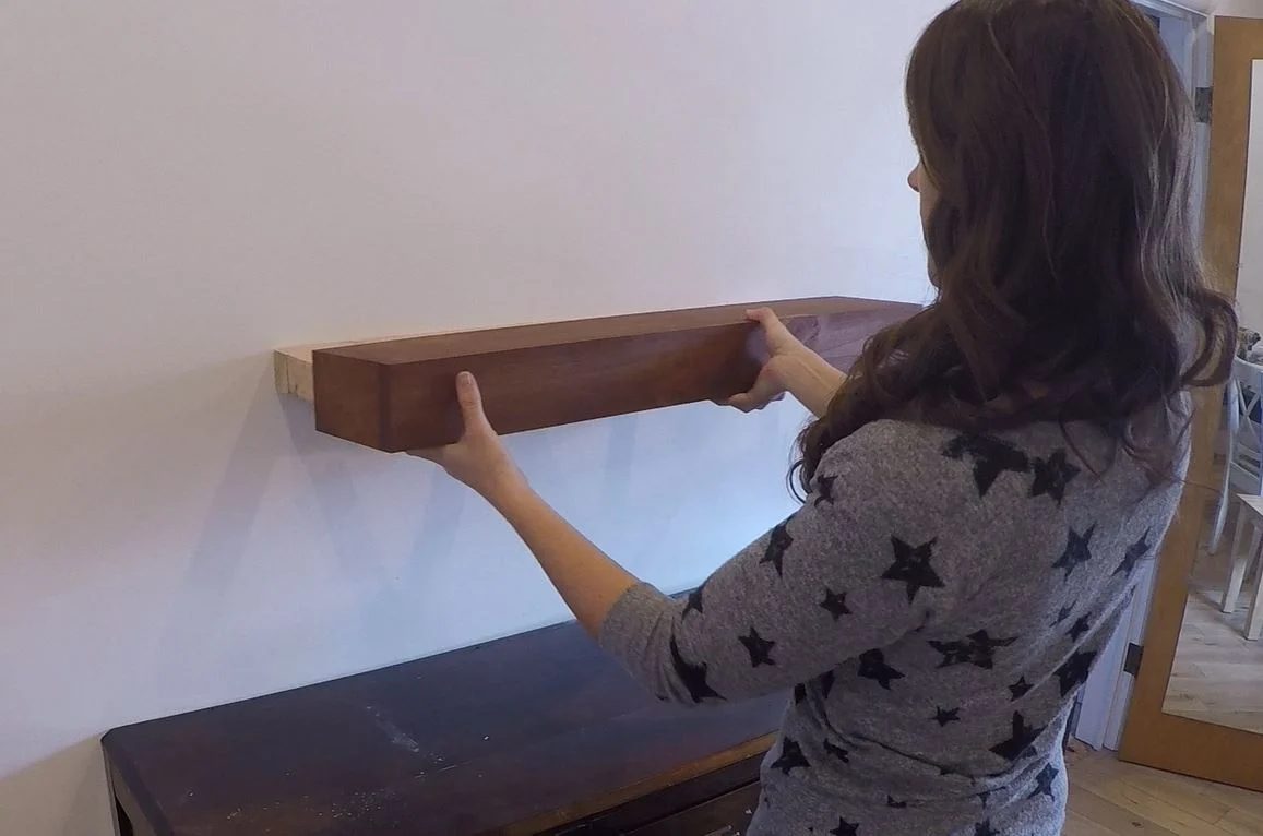 Slide Floating Shelf Shell On Support