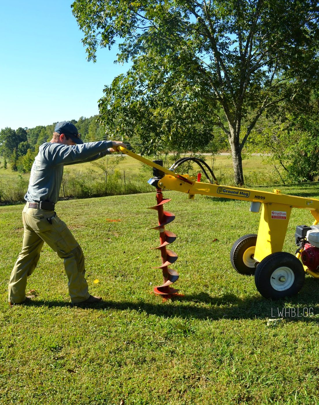 Building a Pergola and Fire Pit by Little White House Blog featured on @Bekob
