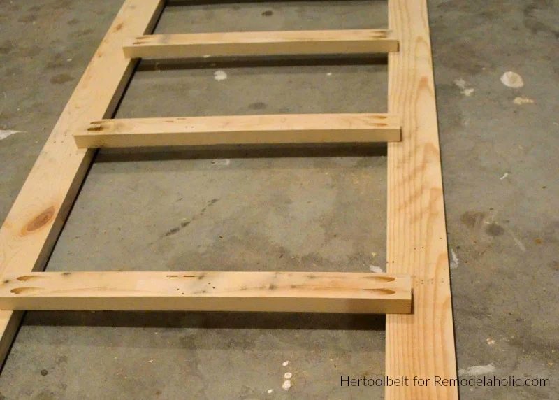 straightforward Diy Blanket Ladder, first-time Pocket Hole Joinery, HerToolbelt For Bekob