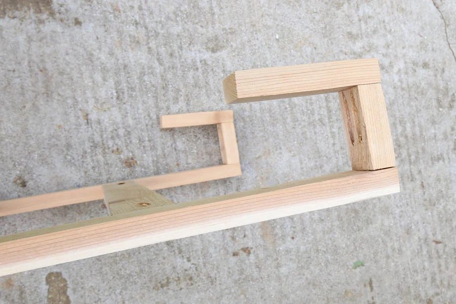 straightforward Handmade Vertical Wall Planter Ladder Building walkthrough Angela Marie Made Featured On Bekob (8)