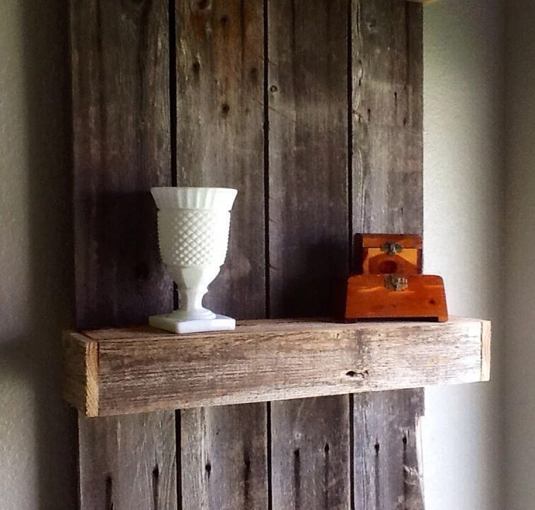 Using weather wood to create a rustic shelf by The Weekend Country Girl featured on @Bekob