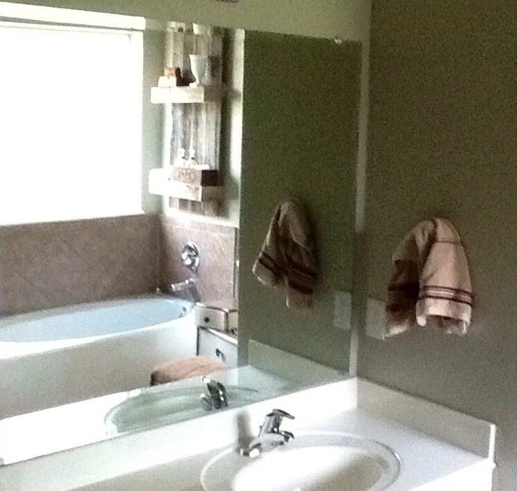 Rustic bathroom shelf by The Weekend Country Girl featured on @Bekob