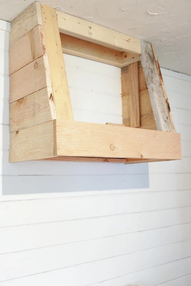 Custom Wood Vent Hood walkthrough | This Mamas Dance for Bekob