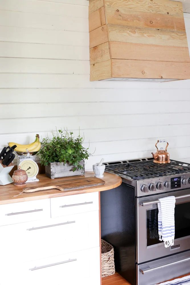 Custom Wood Vent Hood walkthrough | This Mamas Dance for Bekob