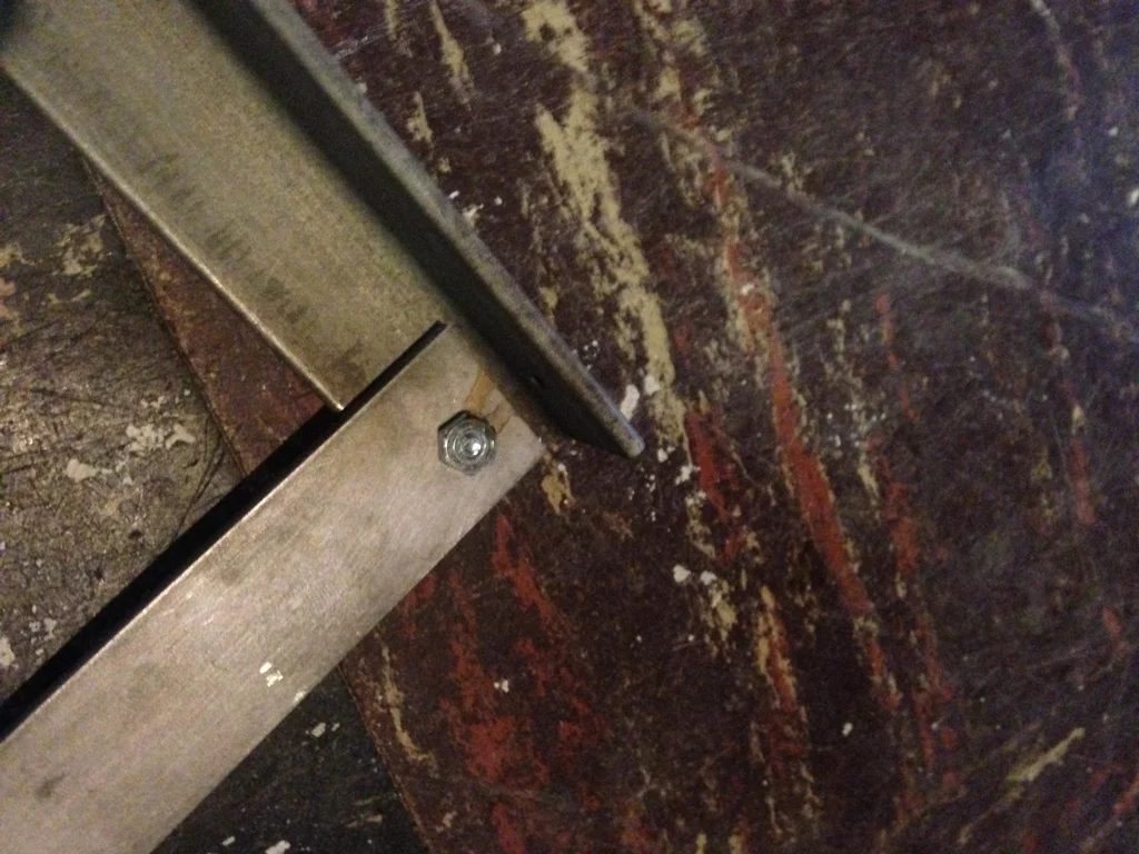 No welding needed for this metal coffee table walkthrough, Plaster and Disaster featured on Bekob.com