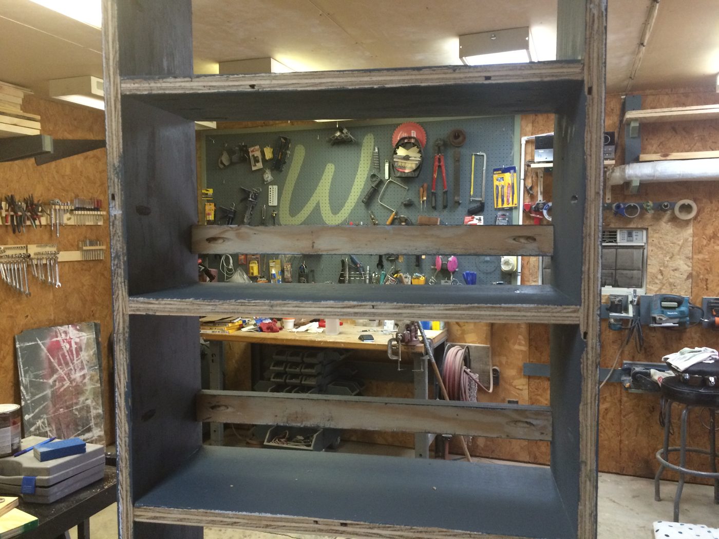 How to build a back-of-door shelf 14 - Wilkerdos on Bekob