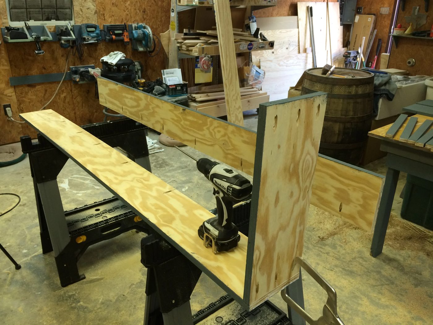 How to build a back-of-door shelf 8 - Wilkerdos on Bekob