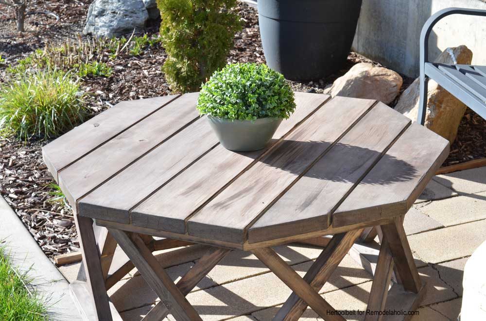 Round or Octagon Handmade Outdoor Coffee Table | Outdoor Furniture Woodworking Plan