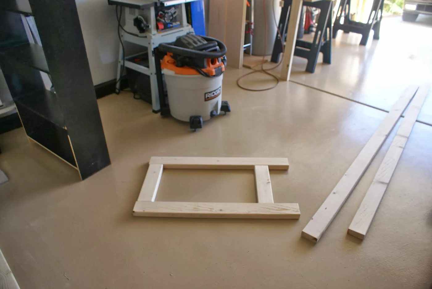 building workbench legs, featured on Bekob.com