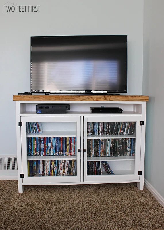 Build a TV Console Using Old Windows by Two Feet First featured on @Bekob