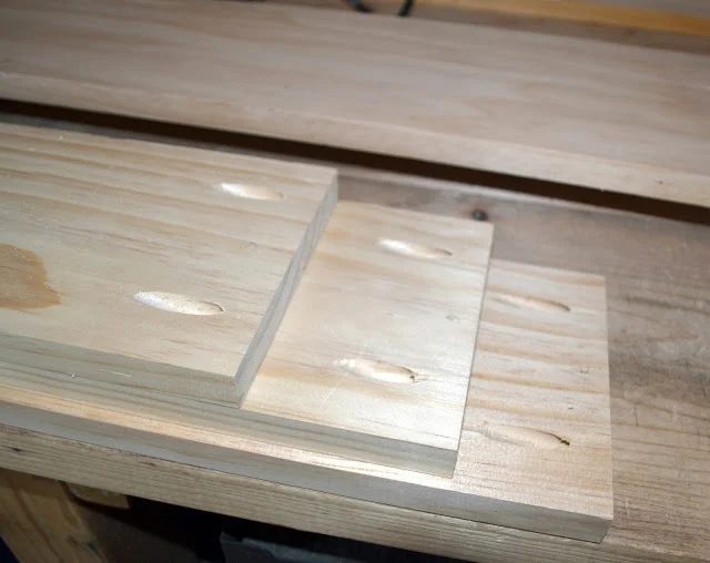 How to build a table top to cover your existing damaged table by Rachel Teodoro at Holy Craft featured on @Bekob