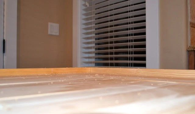 Handmade wooden plank table top to cover an existing table by Rachel Teodoro at Holy Craft featured on @Bekob