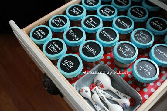 chalkboard spice jars, Raising Up Rubies on IHeart Organizing