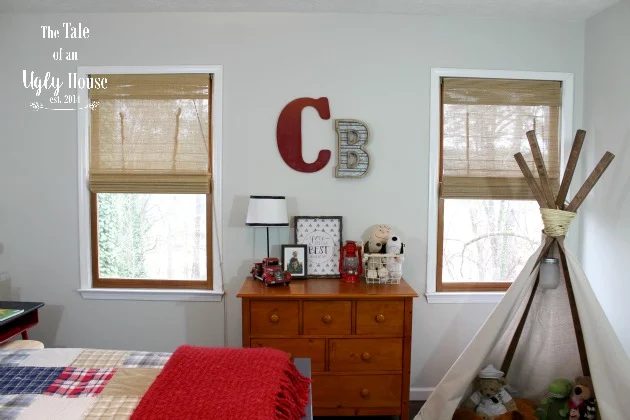 Toddler boy bedroom options by Tale of an Ugly House featured on @Bekob