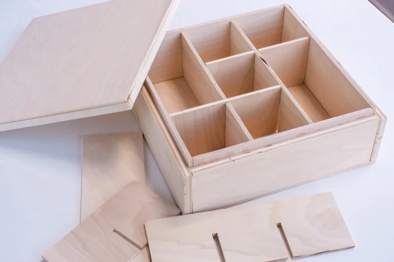 Handmade Wooden Treat Box with Interchangeable Inserts for Cupcakes, Cookies, Cake or Pie
