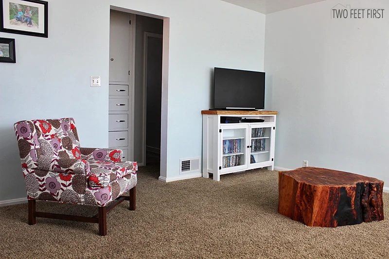 TV Console Using Old Windows by Two Feet First featured on @Bekob