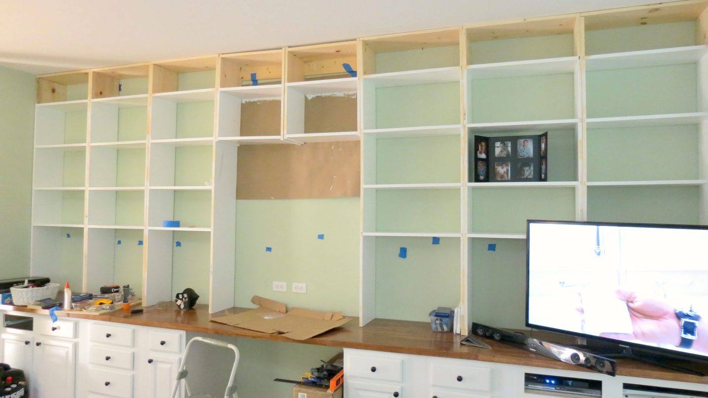 install wall-to-wall built-in bookcases over a desk, Home Is Where My Heart Is featured on Bekob