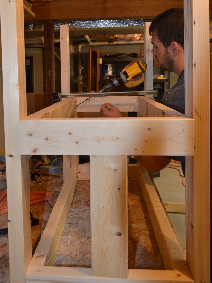 Learn how to build an straightforward Handmade Entertaining Bar Cart from Everyday Enchanting for Bekob! #barcart #Handmade #entertaining