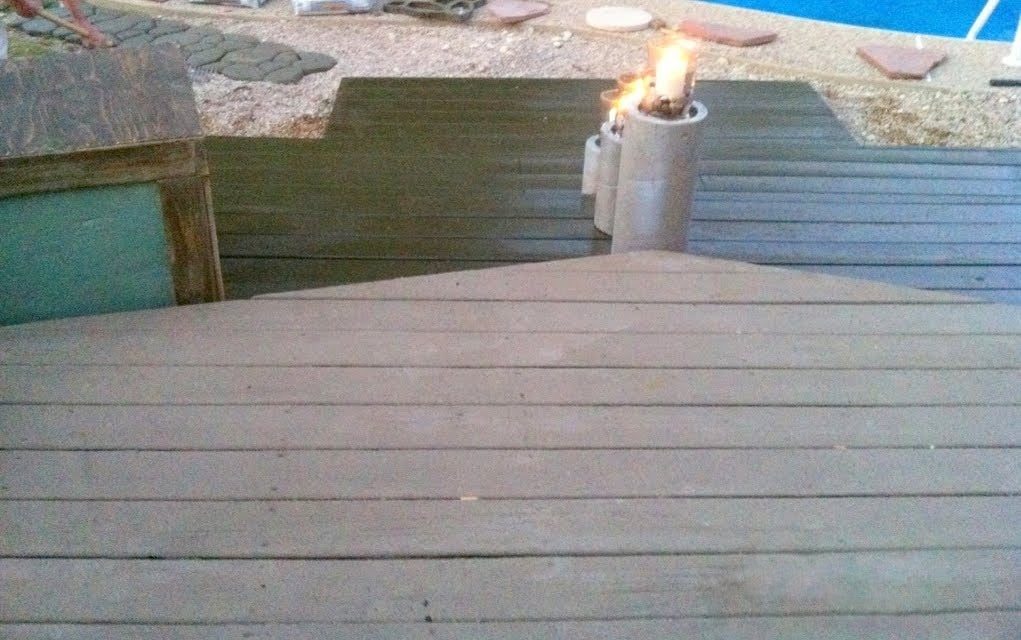steps on wooden pallet deck, The Second Wind of Texas featured on Bekob