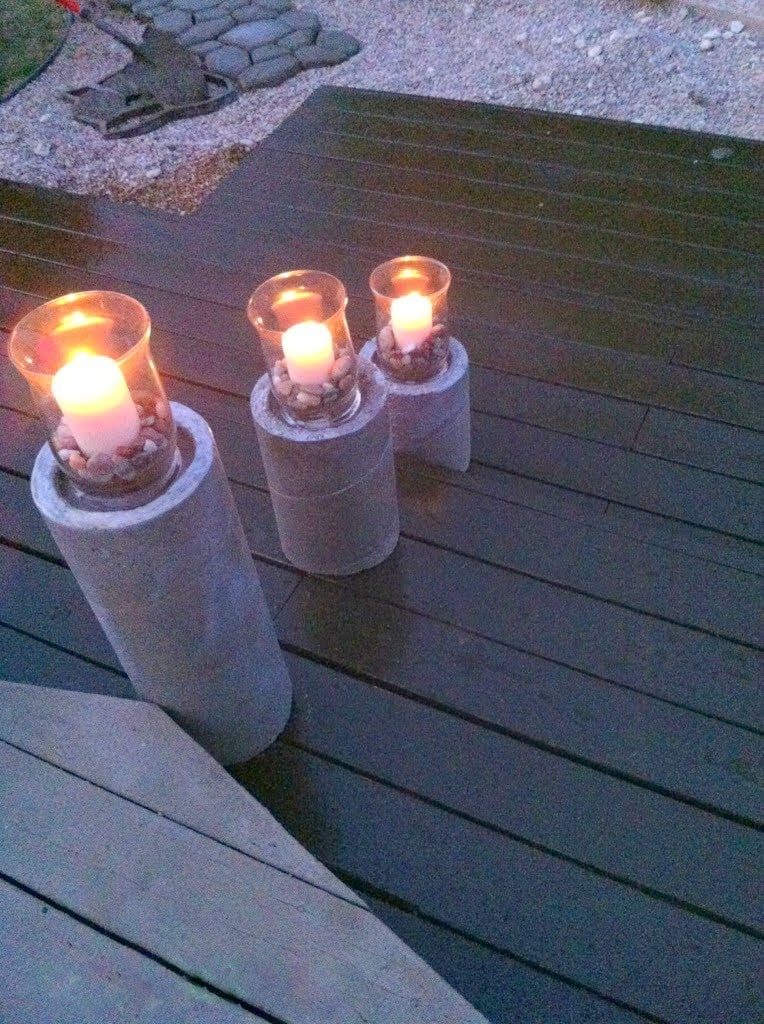 steps on handmade wooden pallet deck, The Second Wind of Texas featured on Bekob
