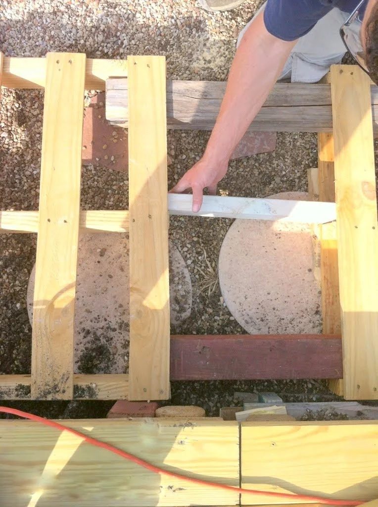 add support boards in spaces of wooden pallet deck, The Second Wind of Texas featured on Bekob