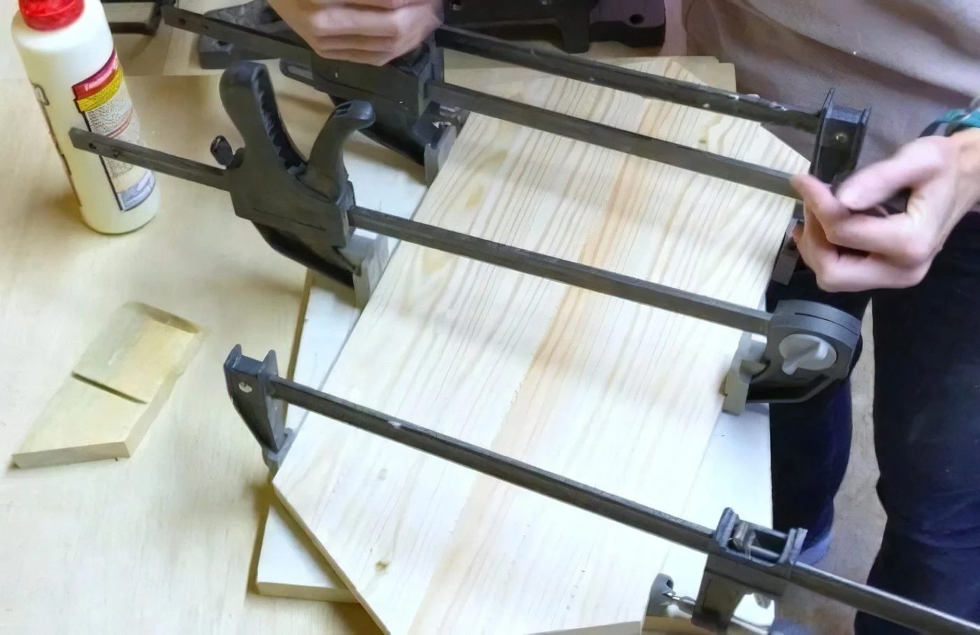 Gluing Bottom Tray Pieces Together MyLove2Create 600x781 2 110400