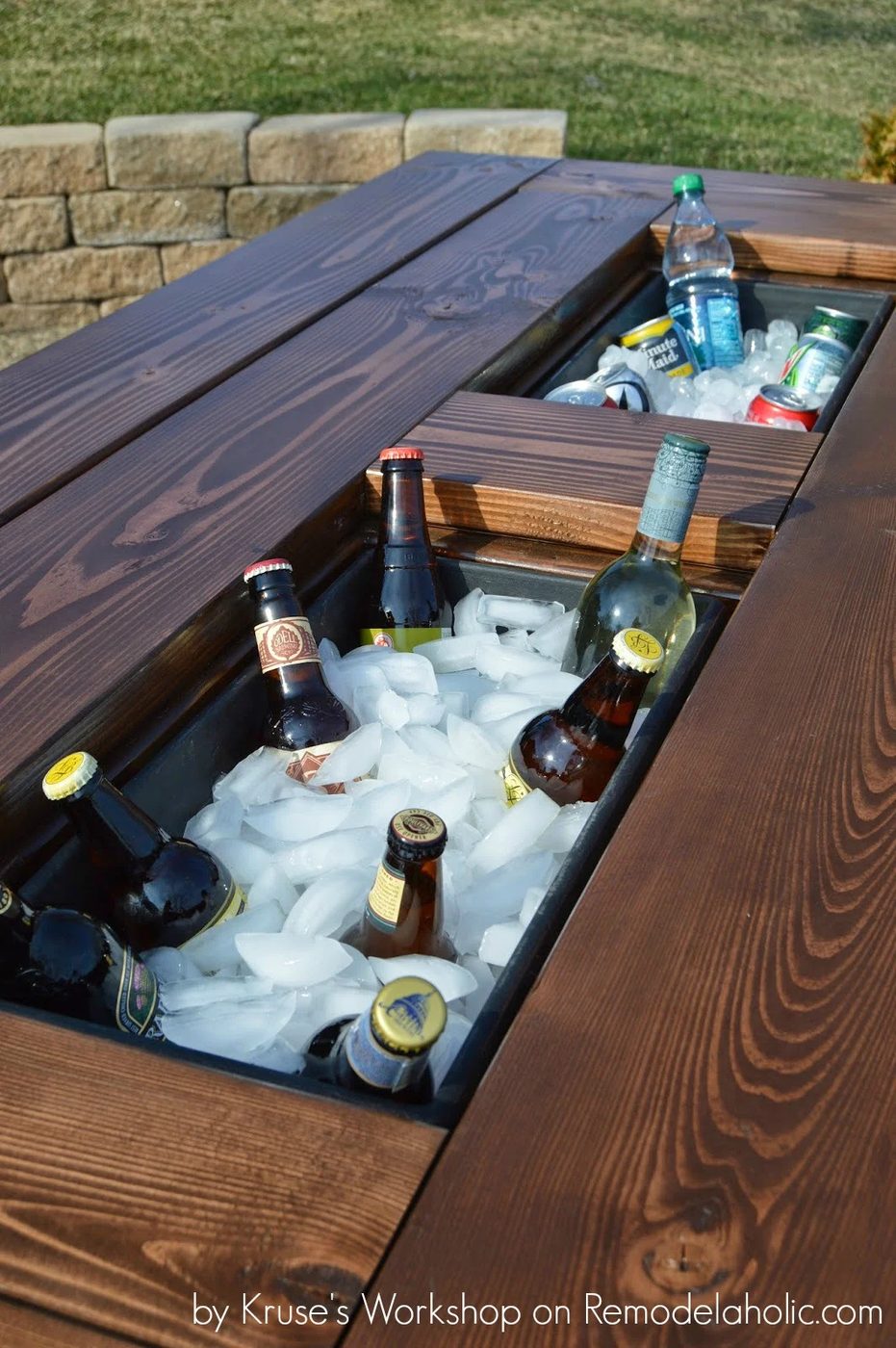 Build a patio table with built-in drink coolers from planter boxes - Kruse's Workshop on @Bekob