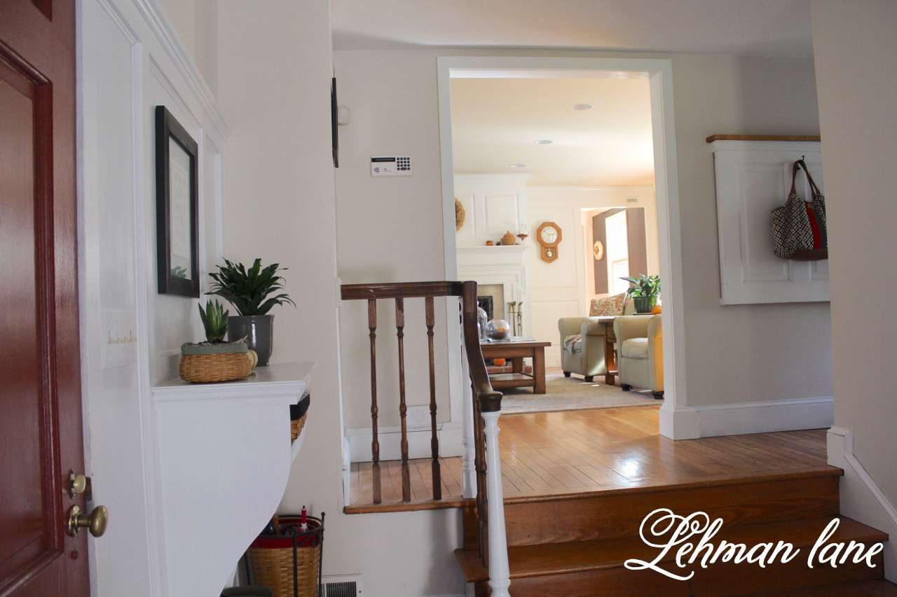 Foyer / Entryway Table
