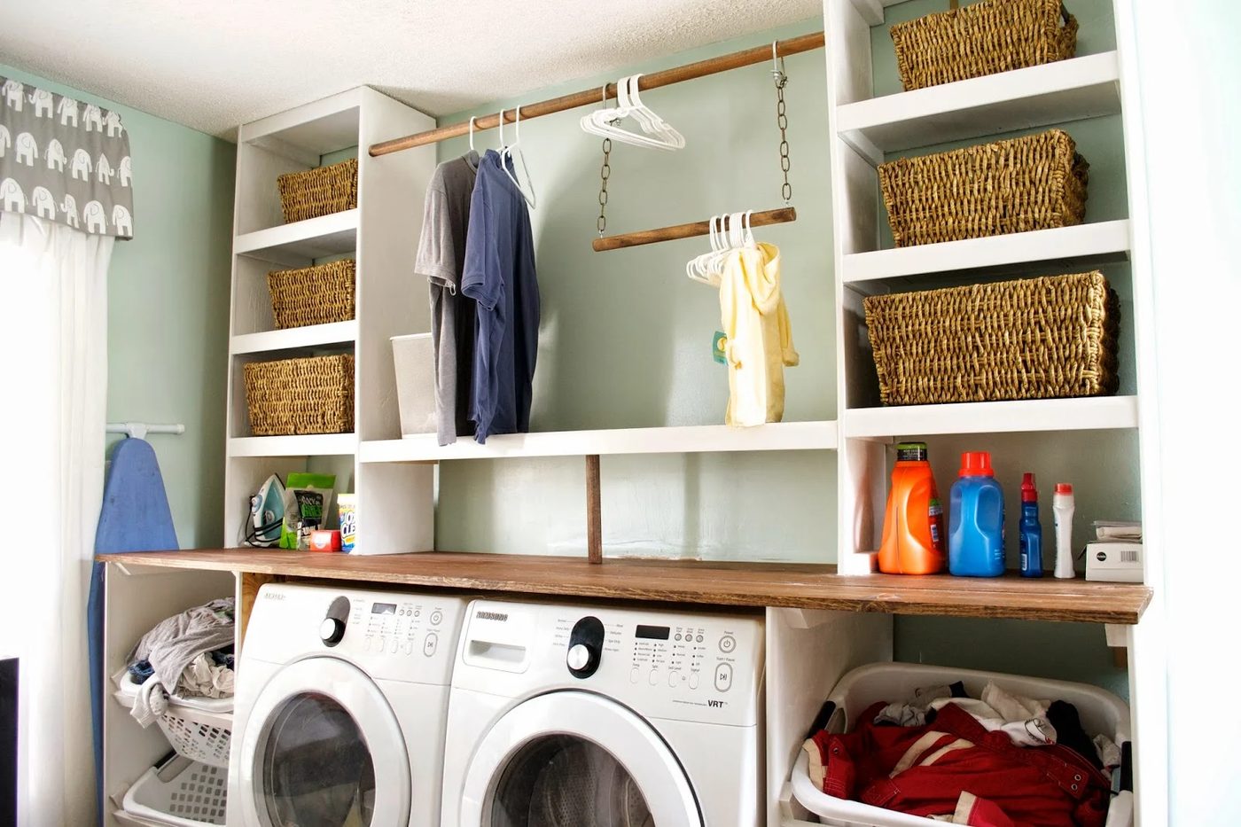 built-in laundry unit with storage baskets, Seesaws and Sawhorses on Bekob