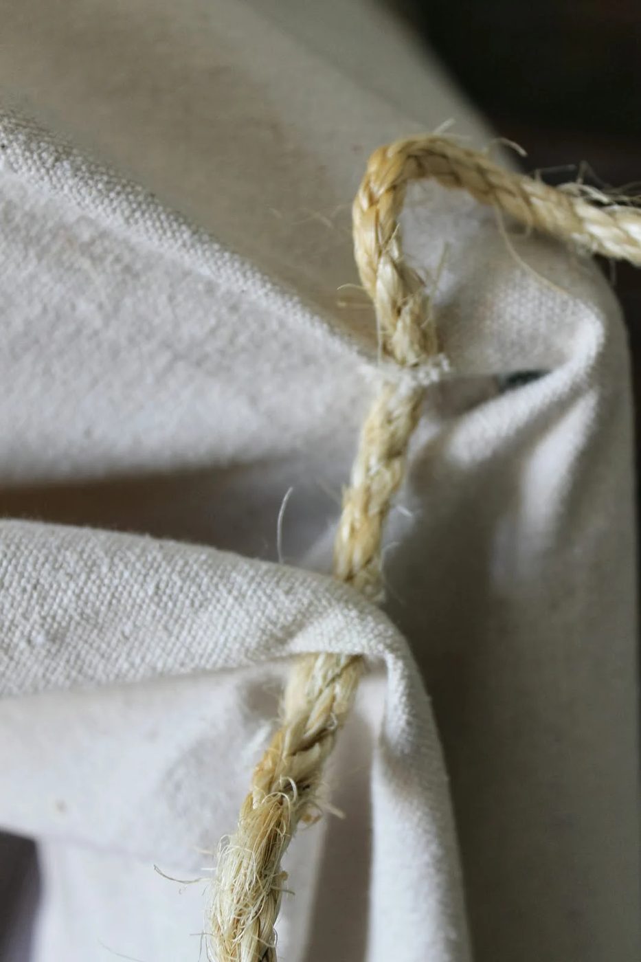 rope ties on kids camping tent bed canopy, The Ragged Wren on Bekob