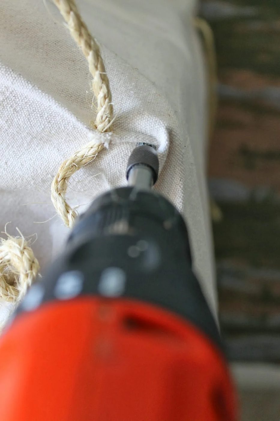 use screws to attach canvas to dowels for indoor camping tent kids bed, The Ragged Wren on Bekob