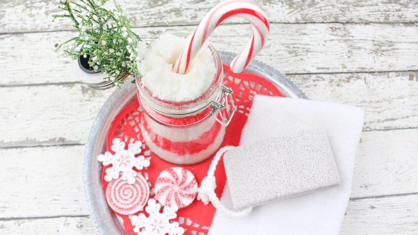 A Fun, Festive Beauty Gift For Christmas. Candy Cane Sugar Scrub Recipe Via Bekob.com