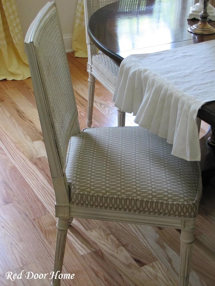 dining chair painted makeover via @Bekob