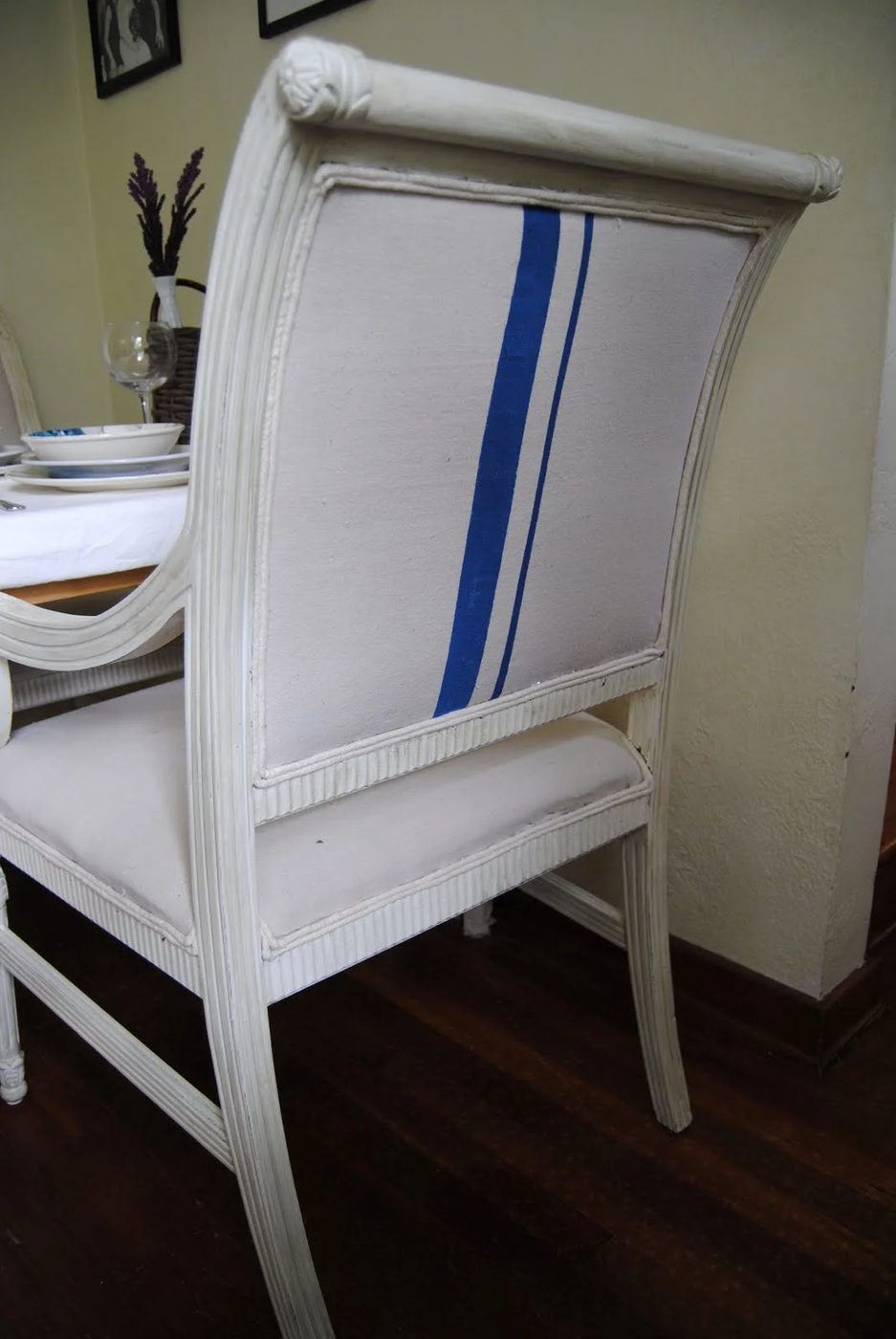 dining chair makeover via @Bekob