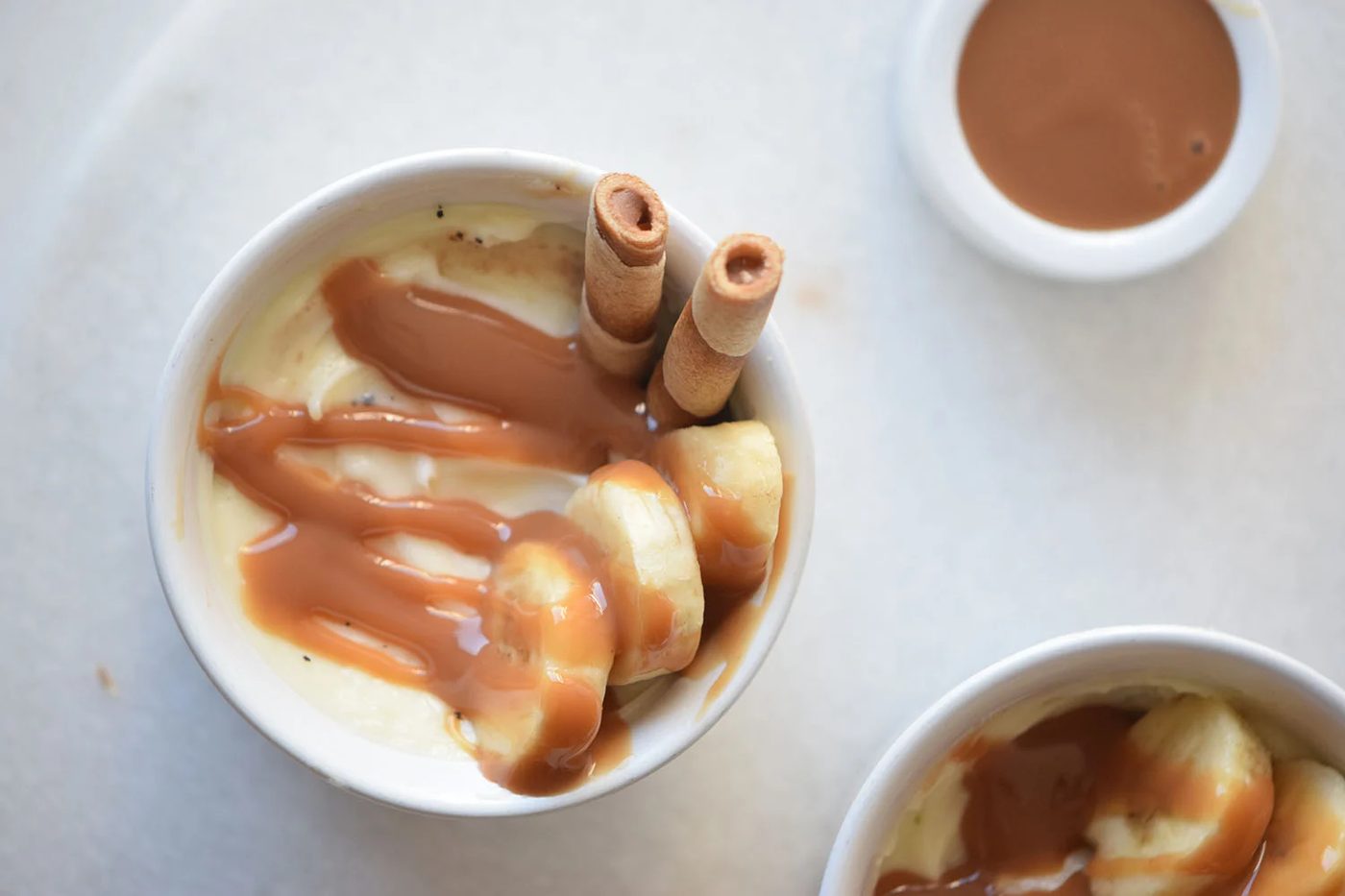 This recipe is simply delicious! Find out how to make this yummy Caramel Banana Pudding Recipe via Bekob.com