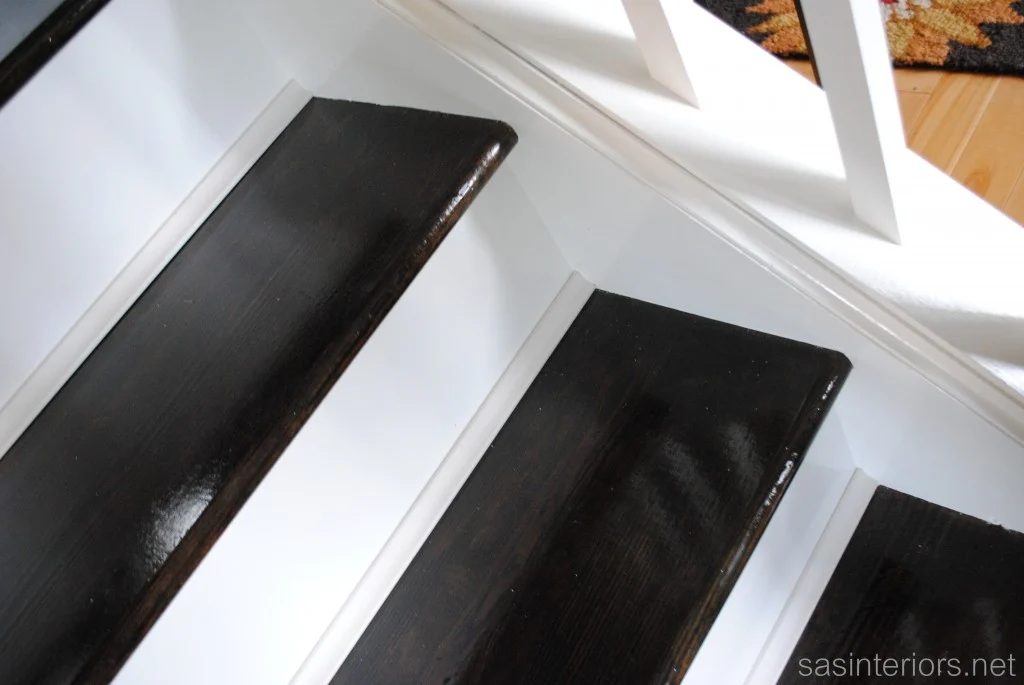 carpeted stairs to wood molding the gaps